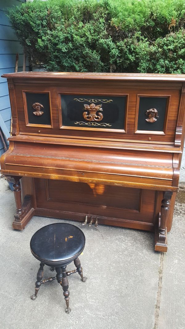 Lakeside piano serial number